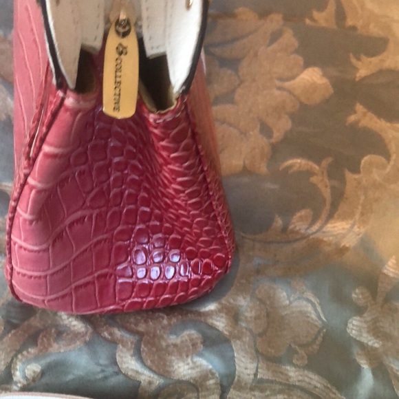 Purses  👛 - Picture 4 of 5